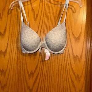 Victoria's Secret PINK Wear Everywhere Push-Up Bra - Size 34B